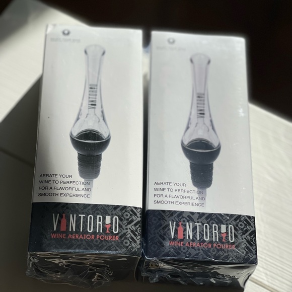 FINAL PRICE! Vintorio Wine Aerator Pourer🍷 BRAND NEW! 1/$16 or 2/$30. - Picture 9 of 10